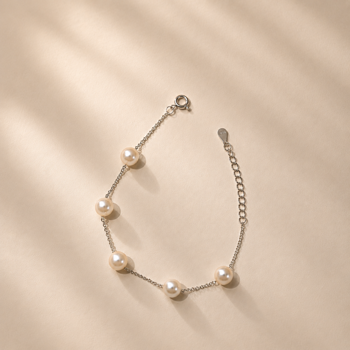 Classic Pearl Bracelet
